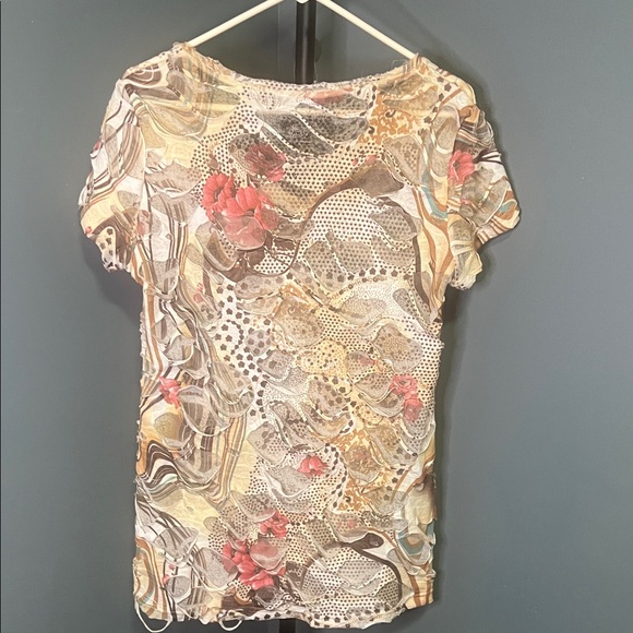 V Cristina Beige Multi Abstract V-Neck Short Sleeve Top - Picture 4 of 4